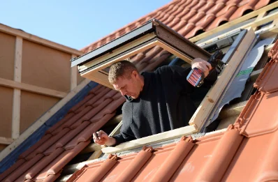 Pose de fenêtres de toit Velux à Sirod
